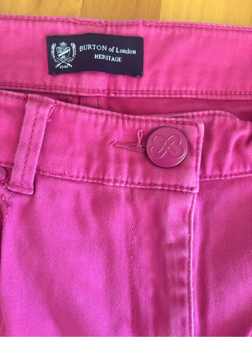 Burton of London Heritage magenta cropped Jeans. EU 40 US 10/30